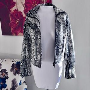 Blank NYC Vegan Leather Anaconda Moto Jacket Faux Snakeskin Size XS NWOT